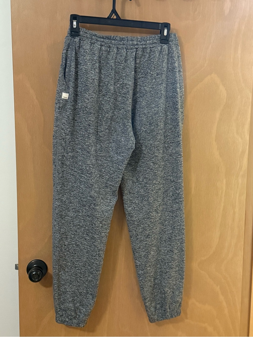 Vuori Grey Heather Women's Jogger Sweatpants